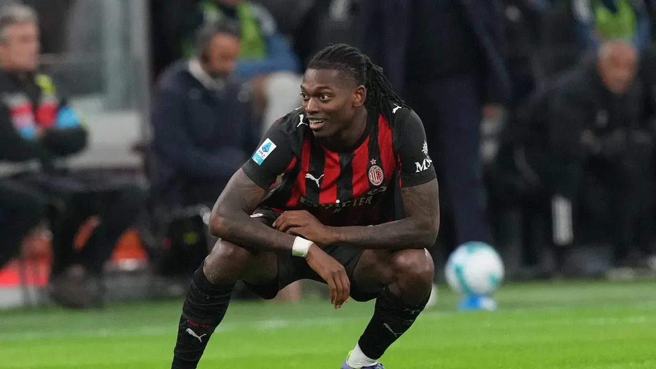 Rafael Leao Siap Gabung Tottenham, AC Milan Minta €60 Juta