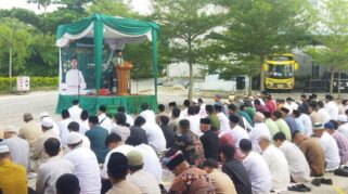 Refleksi Salat di Dua Masjid: Perbedaan Suasana dan Faktor Pembentuknya
