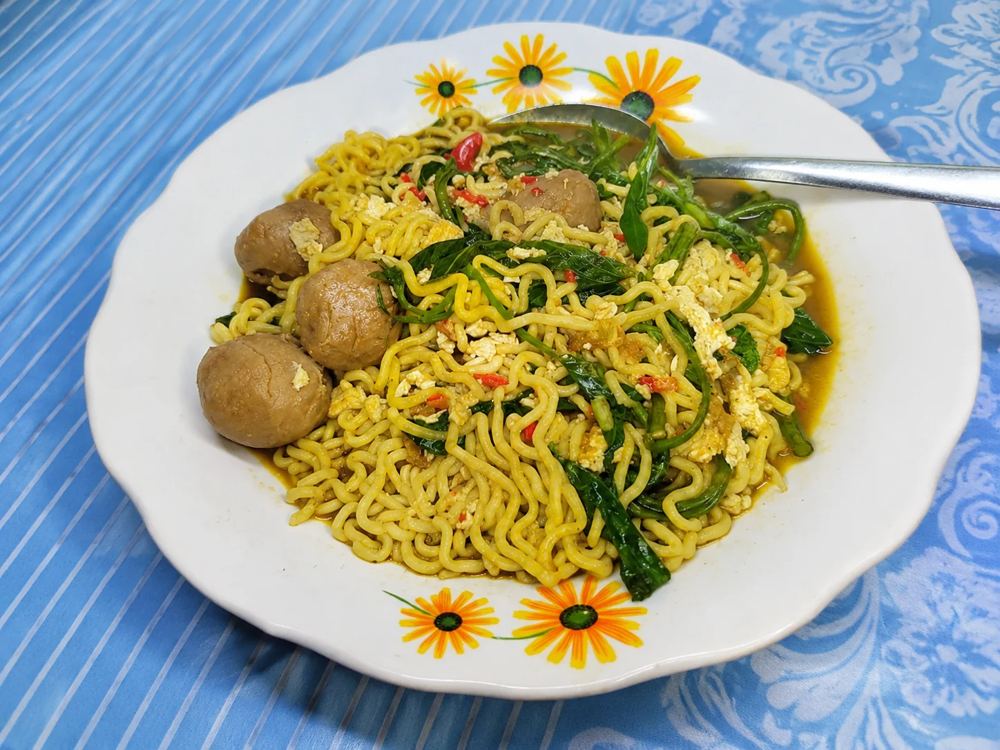 Resep Mie Kangkung Belacan, Menu Rumahan yang Gurih dan Mudah