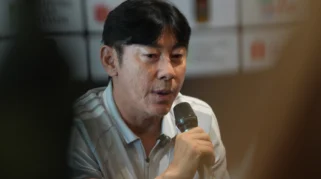 Sanksi KFA STY: Pelatih Persija Pilih Fokus Debut dan Tinggal di Indonesia 10 Tahun