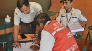 Satpol PP Surabaya Jemput Bola Perluas Parkir Digital ke 38 Titik