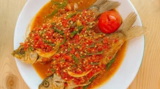 Seruit, Kuliner Khas Lampung dengan Sambal Tempoyak yang Menggugah Selera