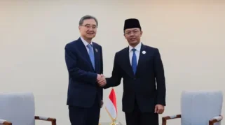 Sugiono dan Menlu Korsel Sepakat Perkuat Investasi Galangan Kapal