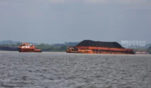 Sungai Mahakam, Jalur Air Vital Pengangkutan Batu Bara di Kalimantan Timur