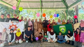 Tjek Entis Mengucapkan Terima Kasih kepada Pengurus Keluarga Besar Bumi Sriwijaya atas Kehadiran dalam Lomba HUT RI ke 81