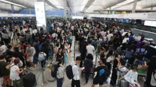 Topan Bavi Lumpuhkan Transportasi di China, 2.800 Penerbangan Batal