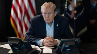 Trump Ancam Hancurkan Jembatan atau Pembangkit Listrik Iran Setiap Serangan di Hormuz