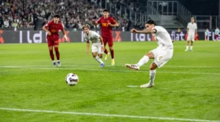 Valencia vs Eldense: Gol Debut Ryunosuke Sato Warnai Kemenangan di Laga Uji Coba