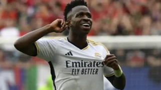 Vinicius Junior Tunda Kontrak Baru, Klub Elite Premier League Siap Menikung