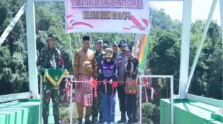 Wabup Kampar Resmikan Jembatan Gantung Perintis Garuda Bantuan Presiden RI
