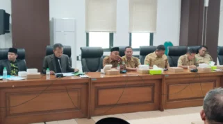 Warga Kelurahan Dermo Datangi DPRD Pasuruan Tolak Gereja Ilegal