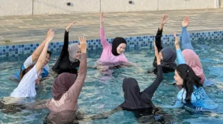 Water Yoga: Olahraga Air yang Menyehatkan Tubuh, Pikiran, dan Jiwa