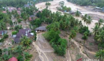 Banjir Melanda Sumatra Saat Karhutla Mengintai Wilayah Lain: Mengapa Perbedaan Kondisi Ini Terjadi?