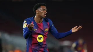 Barcelona Siapkan Penjualan Alejandro Balde dan Pemain Muda Lainnya Menjelang Bursa Transfer Tutup