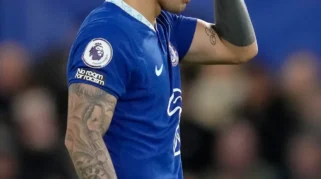 Chelsea Tutup Pramusim dengan Kemenangan 3-1 atas Real Sociedad dan Kontroversi Enzo Fernández
