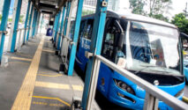 Delapan Rute Transjakarta Terhenti Sementara Akibat Penutupan Jalan di Sekitar DPR MPR