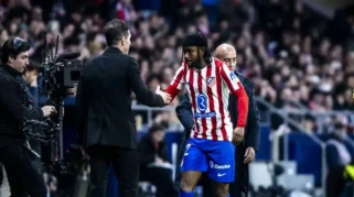 Diego Simeone Jelaskan Strategi Bermain Ademola Lookman sebagai Penyerang Tengah di La Liga