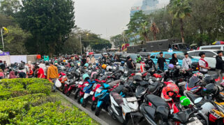 Dishub DKI Turunkan Personel Atasi Parkir Liar Saat Pesta Rakyat di Monas HUT RI ke-81