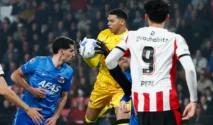 Dramatisnya Laga PSV vs AZ di Johan Cruijff Schaal: Veerman Kartu Merah Dini dan Strategi Tim