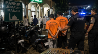 Dua Pelaku Curanmor di Tangerang Ditangkap Saat Incarnya Motor Jemaah Subuh