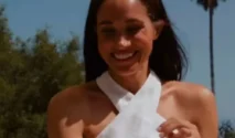 Duchess Meghan Tampil Chic dalam Balutan Serba Putih Saat Meracik Raspberry Sundae