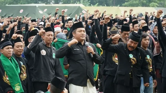 Gus Nabil Jelaskan Makna Kehangatan Prabowo di Muktamar NU ke-35 dan Peran Kiai Kampung
