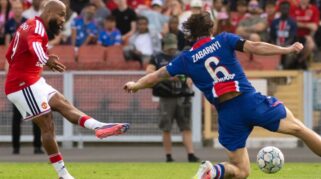Hasil Laga Uji Coba Youri Tielemans Debut, Manchester United Imbang 1-1 Lawan PSG di Nya Ullevi