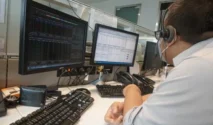 IHSG Dibuka di Zona Hijau Mengawali Pekan Ini, Naik 0,45 Persen