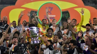 Internacional Kalahkan Corinthians 2-0 di Copa do Brasil com Controvérsia na Arbitragem