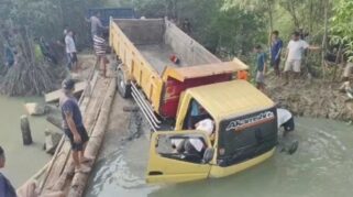 Jembatan Ambruk di Panimbang, DPUPR Pandeglang Perkirakan Perbaikan Butuh Rp2,2 Miliar