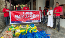 JHL Foundation Salurkan Bantuan Sembako untuk Umat Katolik di Kamubheka Ende Pasca Gempa