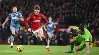 Kamara Cetak Gol Saat Kembali, Garnacho Alami Cedera Wajah dalam Laga Pramusim Aston Villa di Thailand