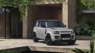 Land Rover Defender 4x4 Terbaru Hadir dengan Sentuhan Mewah dan Fitur Off-Road Canggih