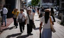 Lawan Inflasi, Jepang Turunkan Pajak Makanan Jadi 1 Persen Mulai April 2027