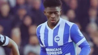 Manchester United Dekati Carlos Baleba untuk Perkuat Lini Tengah Musim Depan