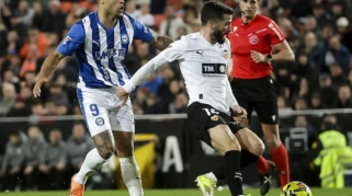Mariano Díaz Bawa Alavés Raih Poin dengan Gol Penyeimbang, Augusto Batalla Alami Cedera Serius