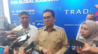 Mendag Budi Tegaskan Kenaikan Harga Telur dan Ayam Bukan Tanda Pasar Memburuk