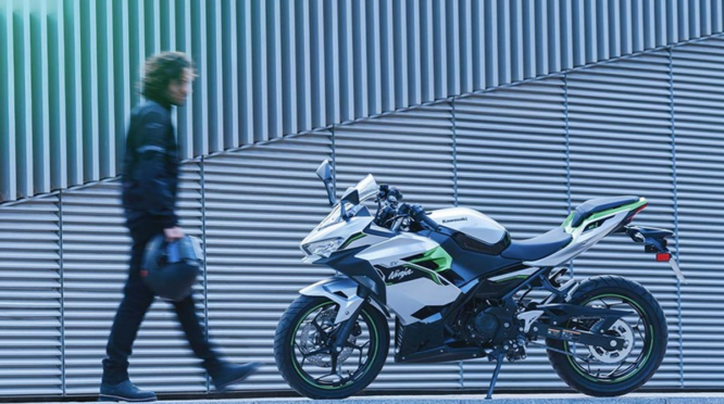 Mengenal Kawasaki Ninja e-1, Motor Listrik Sporty dengan Harga Rp150 Jutaan
