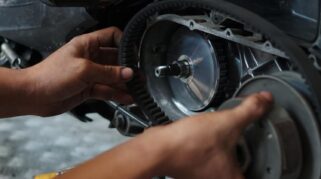 Mengenal Penyebab dan Cara Merawat Gredek pada CVT Motor Matik