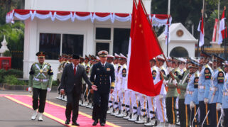 Menhan Sjafrie Sjamsoeddin dan Laksamana Dong Jun Tingkatkan Kerja Sama Pertahanan Indonesia-China