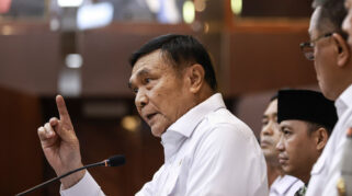 Menko Polkam Tegaskan Kapolda dan Pangdam Bisa Dicopot Jika Gagal Kendalikan Karhutla