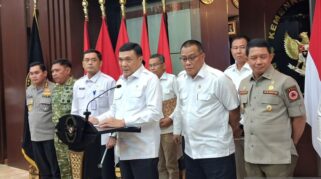 Menko Polkam Tegaskan Pentingnya Menghormati Simbol Negara di Tengah Kericuhan Aceh dan Papua Tengah