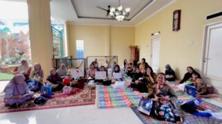 Metode Emo Demo HEMAT Tingkatkan Pengetahuan Ibu Postpartum tentang ASI Eksklusif di Palembang