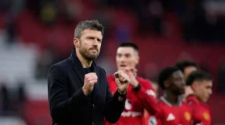 Michael Carrick dan Tantangan Manchester United di Liga Champions serta Perombakan Lini Tengah