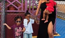Momen Langka Rihanna Bersama Tiga Anak di Kampung Halaman Barbados