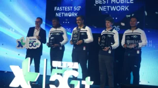 Momen XLSMART Raih Predikat Best Mobile Network in Indonesia 2026