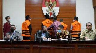 OTT KPK di Rektorat Unsoed: Rektor dan Wakil Rektor Terlibat Dugaan Suap Penerimaan Mahasiswa Baru Fakultas Kedokteran