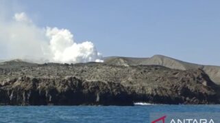 Panduan Lengkap Zona Aman Wisata Gunung Anak Krakatau di Lampung