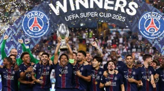 Paris Saint-Germain Pertahankan UEFA Super Cup Setelah Kemenangan 2-1 atas Aston Villa dengan Gol Penentu Desire Doue dan Debut Gemilang Brian Madjo