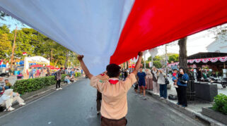 Pembentangan Bendera Merah Putih 1.000 Meter di Malioboro Tampilkan Semangat Persatuan dan Inklusi